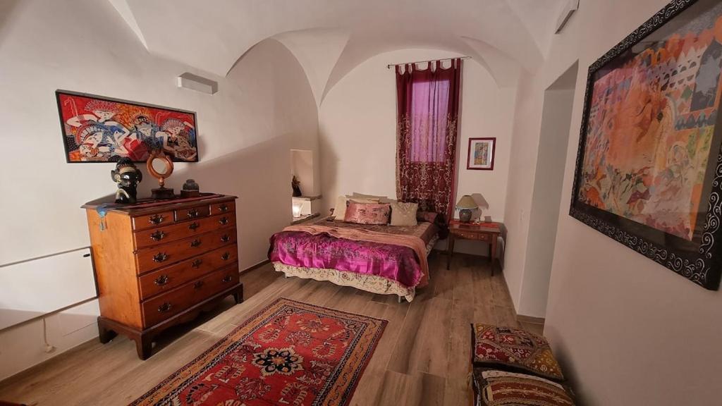 Beautifully Restored Romantic Apartment In The Centre Of Historic Dolcedo Extérieur photo