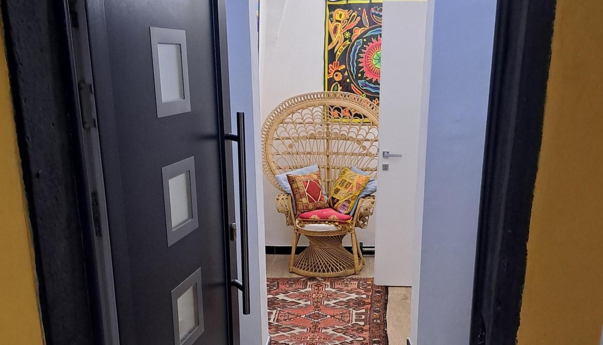 Beautifully Restored Romantic Apartment In The Centre Of Historic Dolcedo Extérieur photo